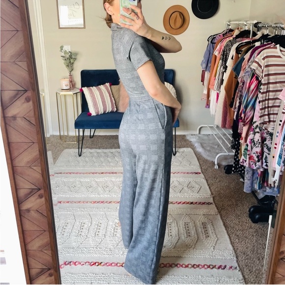 F21 Grey Plaid Retro Zip Front Wide Leg Jumpsuit Small - Picture 3 of 7
